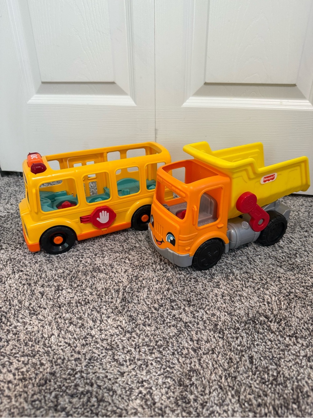 Fisher-Price Little People Yellow & Orange School Bus and Dump Truck Bundle